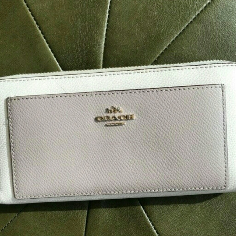 Coach wallet